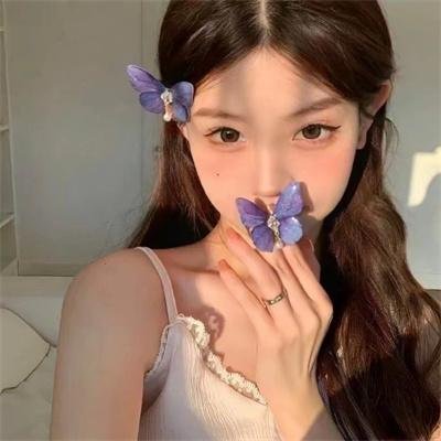 穿书七零,炮灰女配她又争又抢